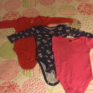 Carter’s onesies size 6